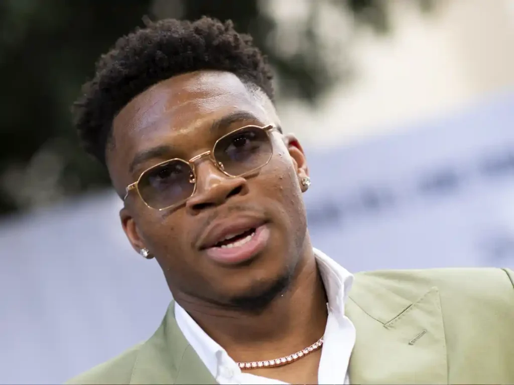 El jugador de baloncesto griego-nigeriano Giannis Antetokounmpo 