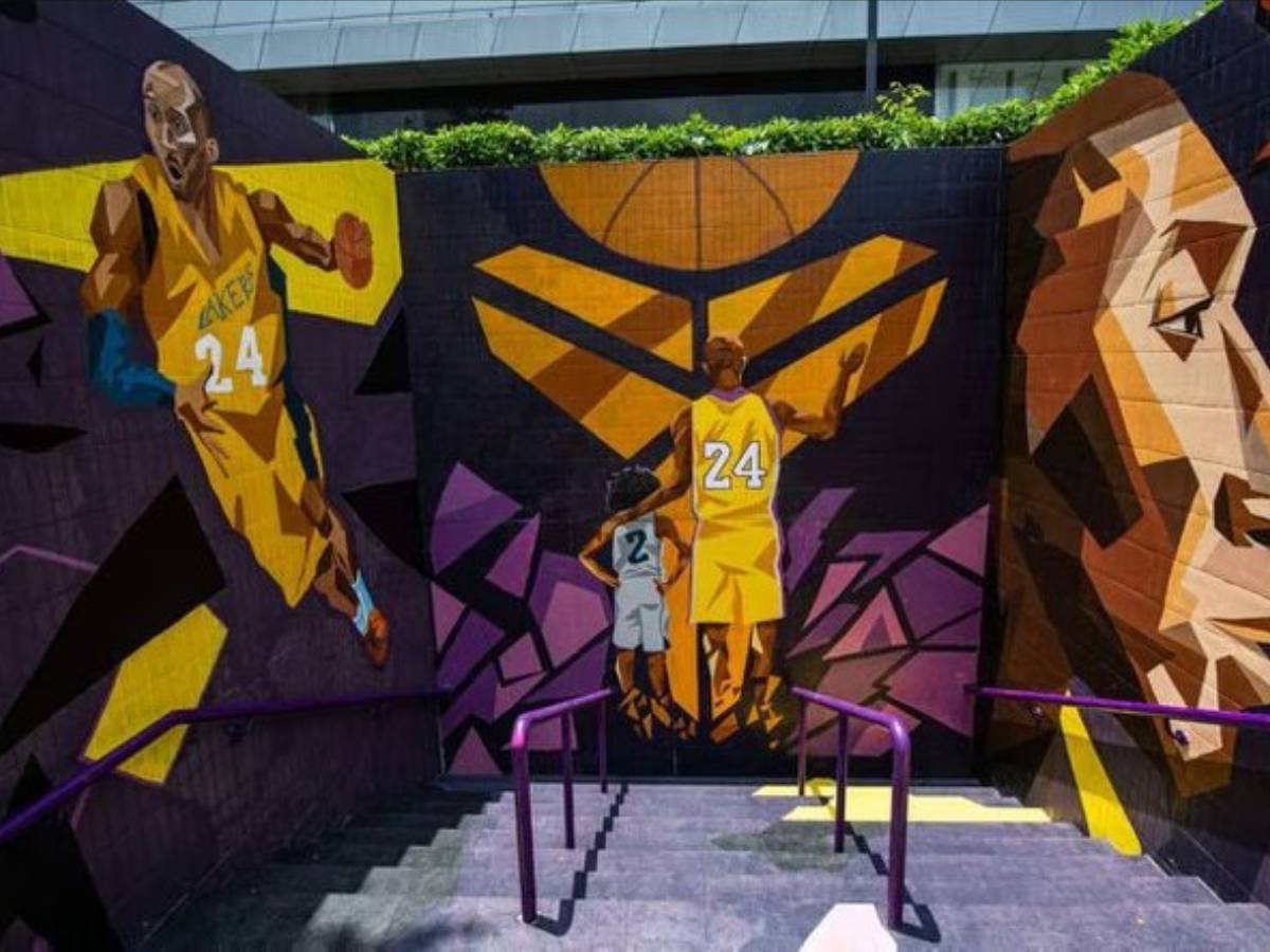 Escalera a los vitrales homenaje a Kobe Bryant- Mi Casino