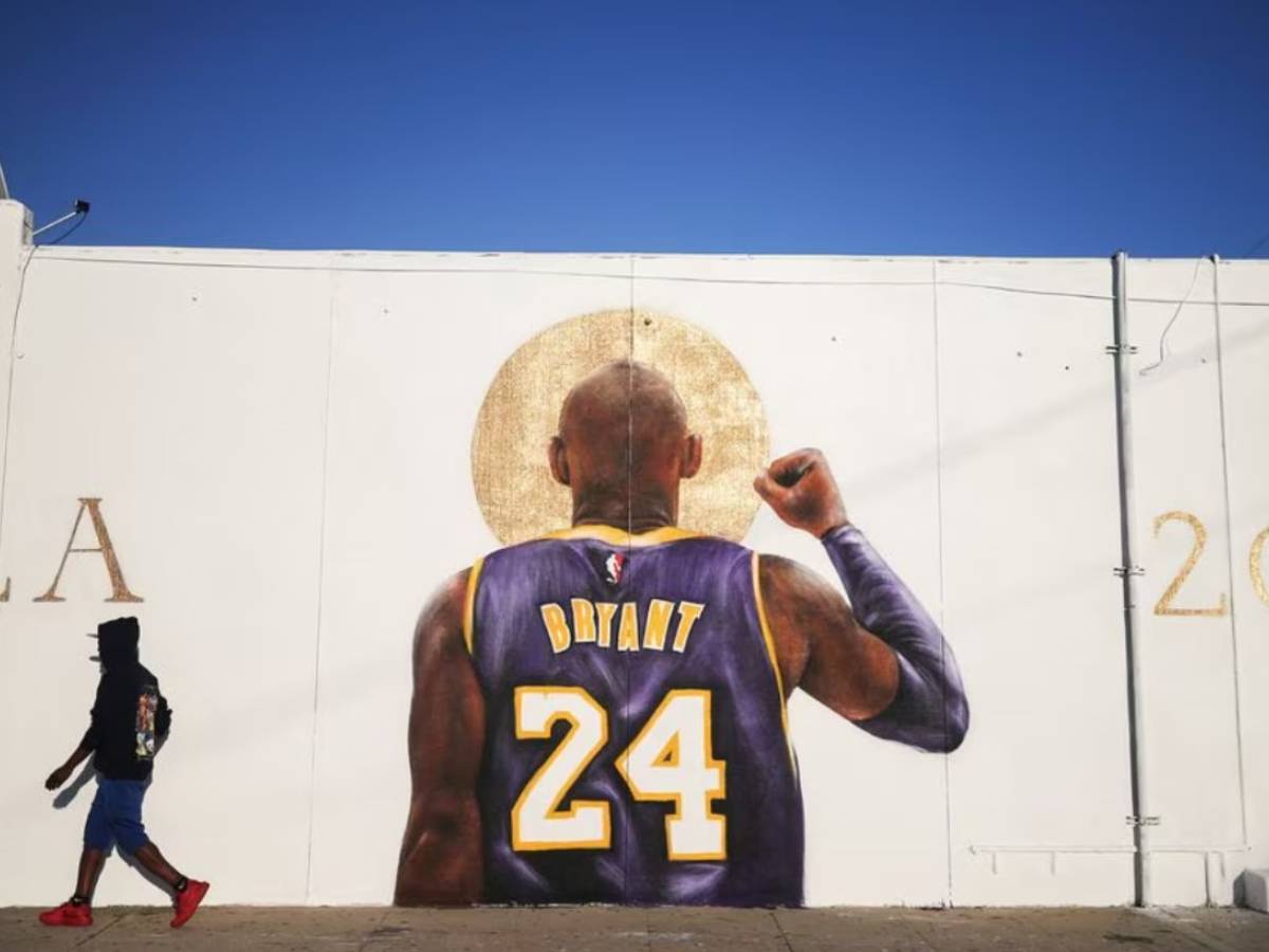 mural de Kobe Bryant en Burbank- Mi Casino