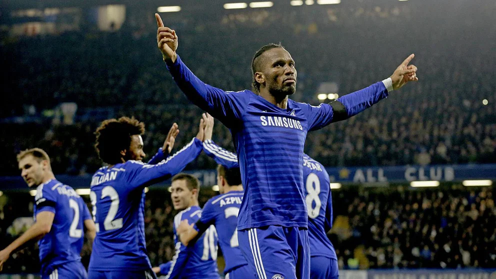 Didier Drogba futbolista africano campeon de la europa league con el chelsea